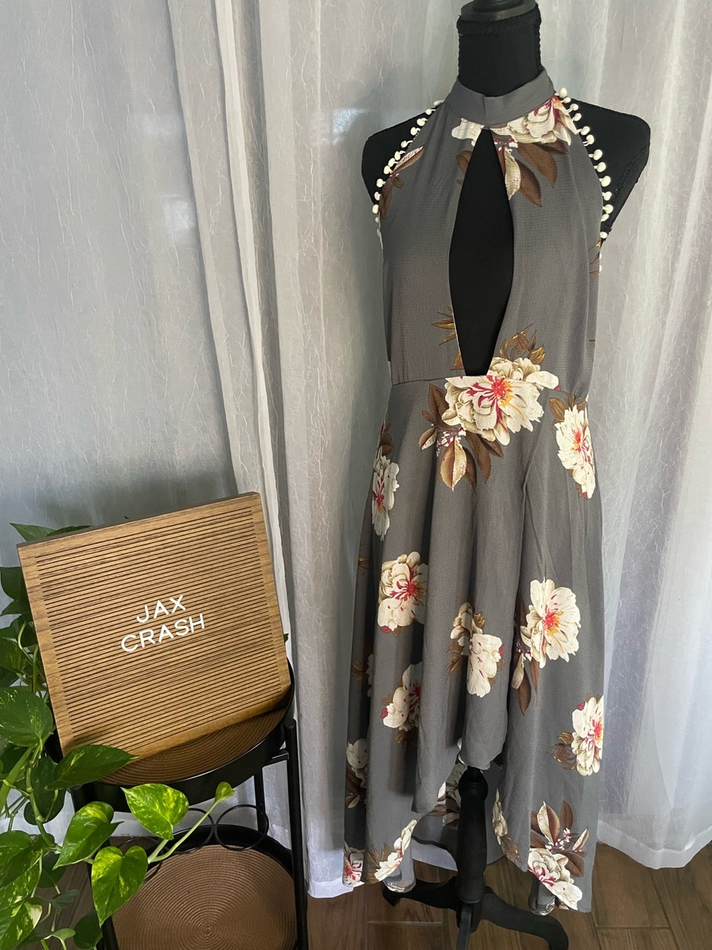 Sleeveless Grey Floral Halter Dress with Cutout